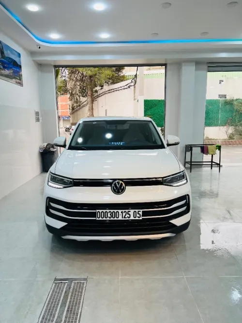 Volkswagen THARU XR 2025 