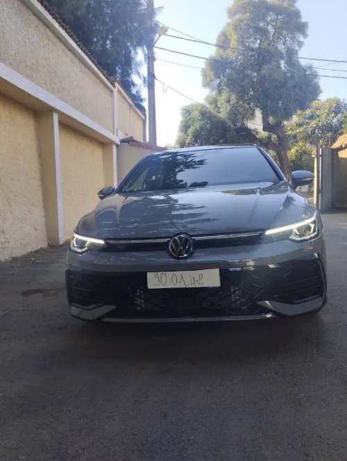 Volkswagen Golf 8 2025 R
