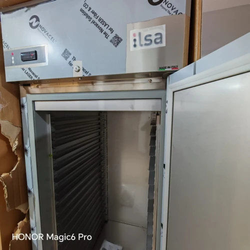ARMOIRE NEGATIVE ILSA