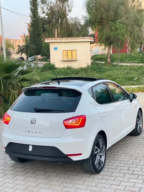 Seat Ibiza 2015 Black Line