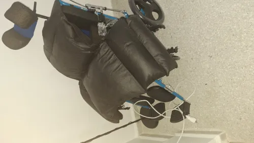 Fauteuil roulant médical inclinable  neuf