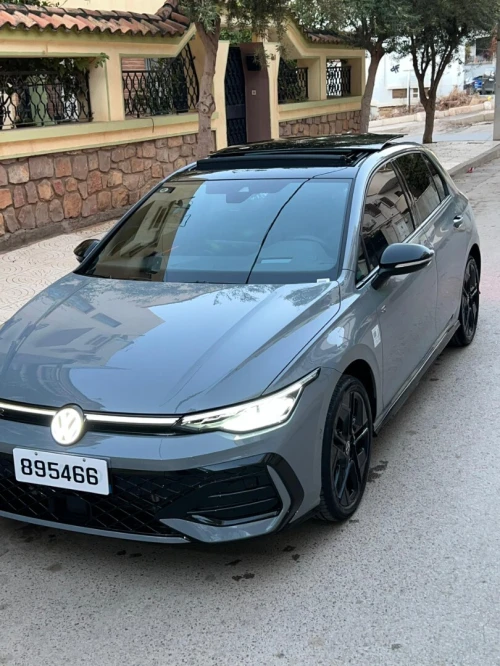 Volkswagen Golf 8 2025 R-Line