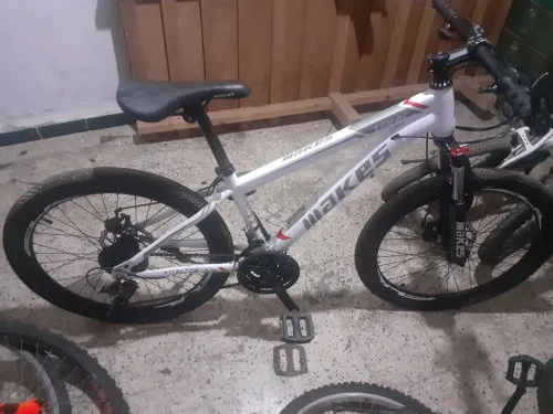 Vélo makes