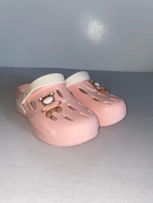 Crocs Femme + 6 pins بااااااااطل