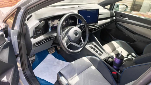 Volkswagen Golf 8 2025 R