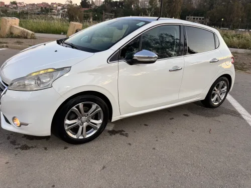 Peugeot 208 2014 Allure