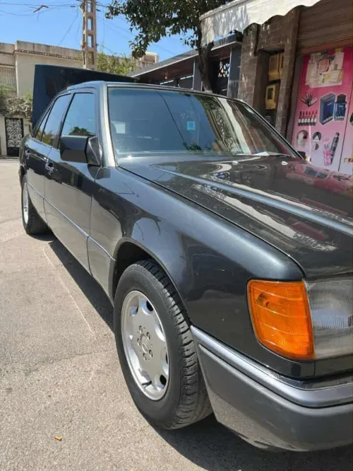 Mercedes E200 1989 