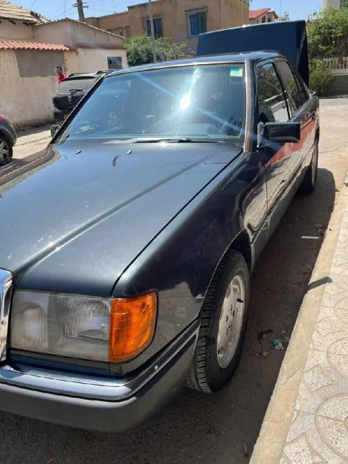 Mercedes E200 1989 