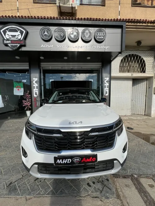Kia Seltos 2025 premium sans toit camera 360