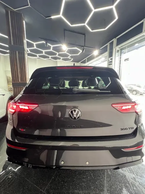 Volkswagen Golf 8 2026 R Black Edition 