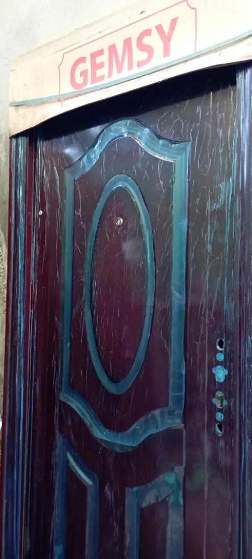 Porte extérieure 
