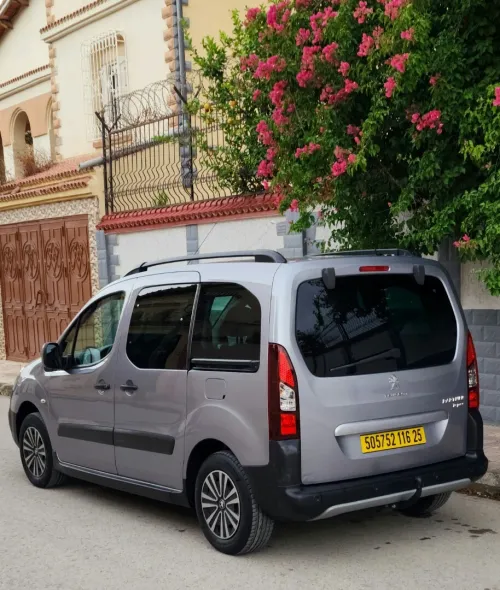 Peugeot Partner 2016 Tepee Allure 