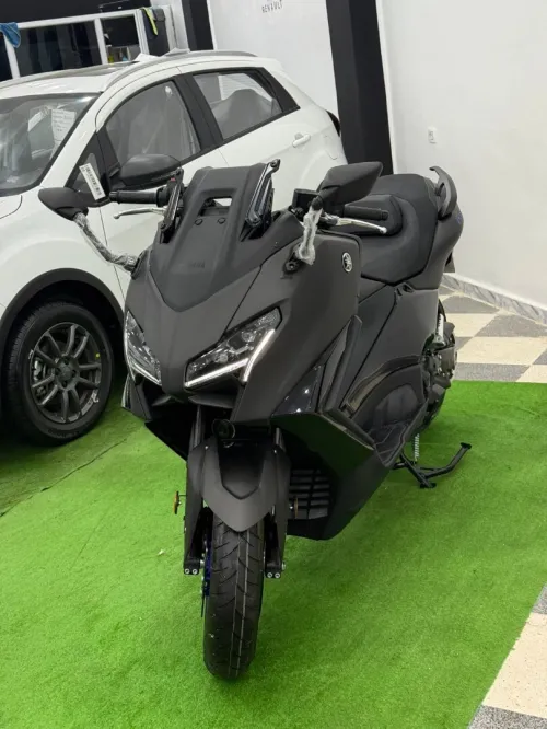 Yamaha Tmax 563 2025