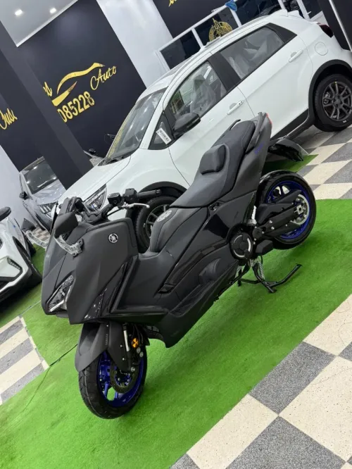 Yamaha Tmax 563 2025