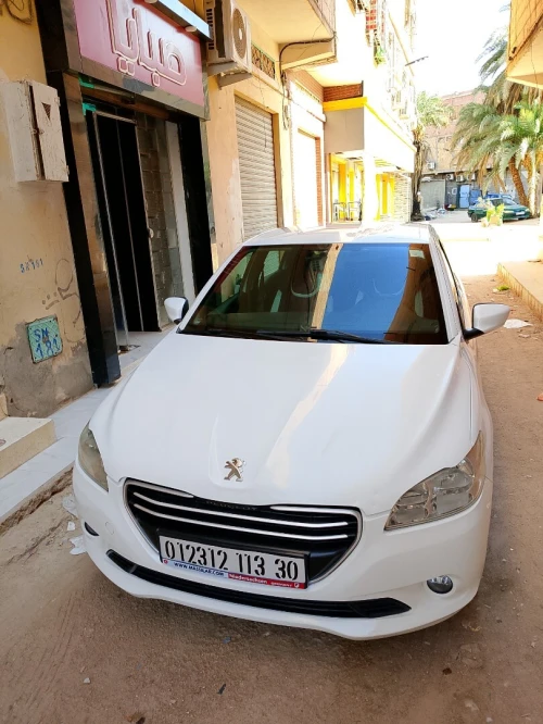 Peugeot 301 2013 Allure