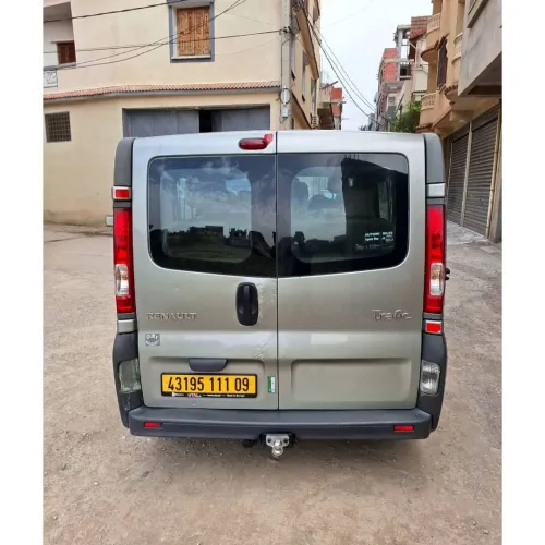 Renault TRAFIC 2011