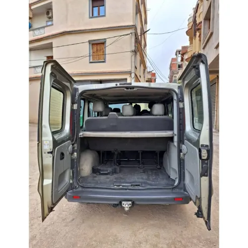 Renault TRAFIC 2011
