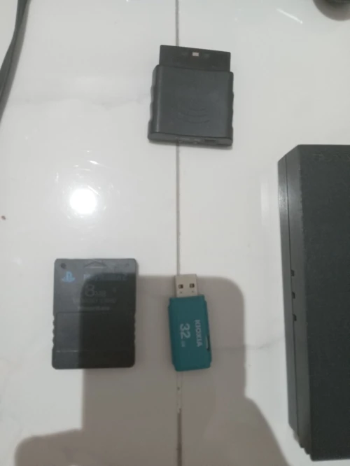 Ps2 avec touts ses elements