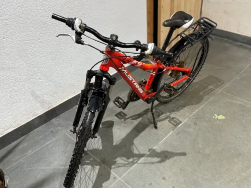Je vends mon vélo en très bonne état ramener de la suisse 