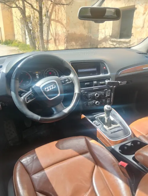 Audi Q5 2012 Off Road