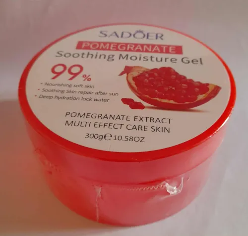 جل سادور بخلاصة الرمان (SADOER POMEGRANATE SOOTHING MOISTURE GEL)، 99%