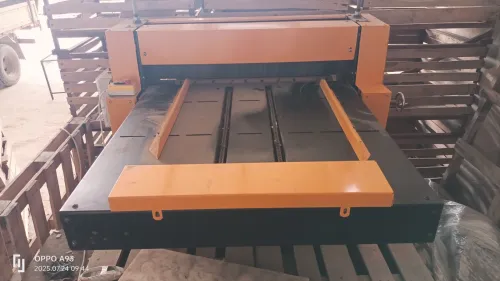 Machine carton poussins plus moule