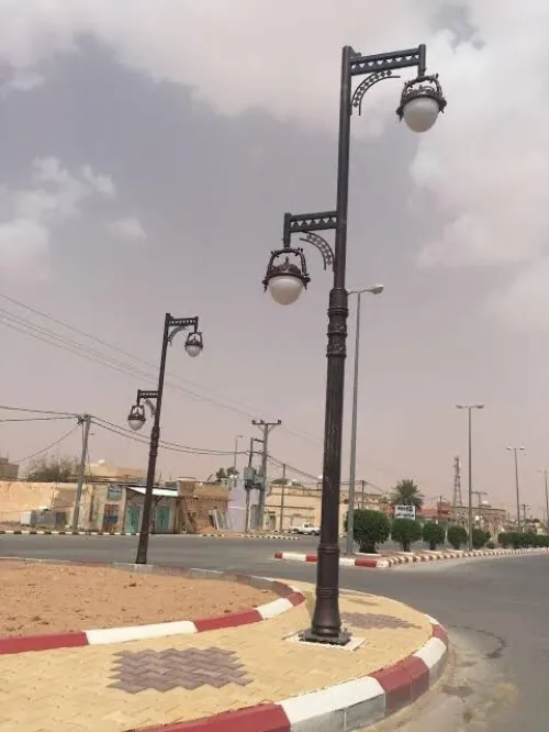 صناعة أعمدة الانارة العمومية ومسلتزماتها 