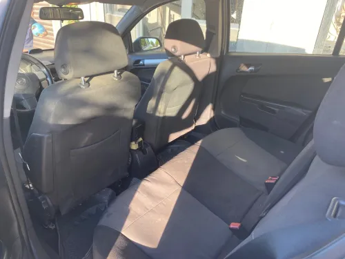 Opel Astra 2010 