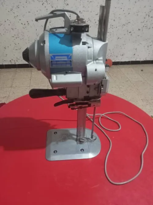 Electric Fabric Cutting Machine
