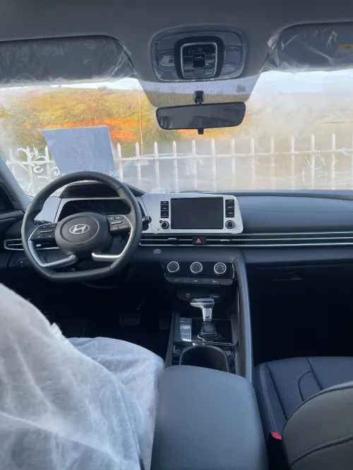 Hyundai ELANTRA 2025 FULL OPTION