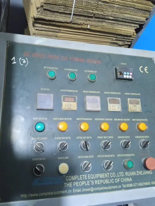 Machine à gobelets 