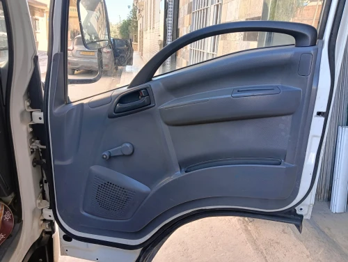 Isuzu NMR 71 2013