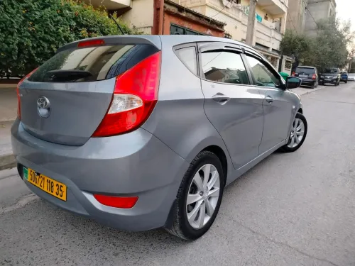 Hyundai Accent RB  4 portes 2018 Accent RB  4 portes