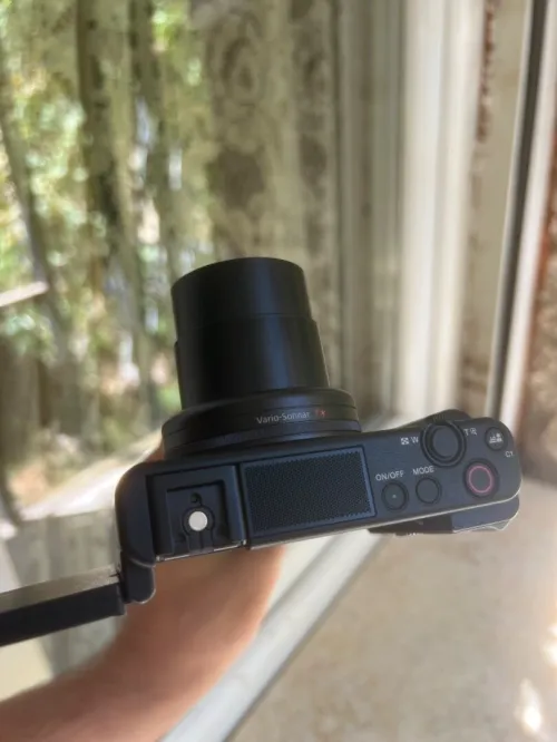 Sony ZV-1 ( etat neuf )