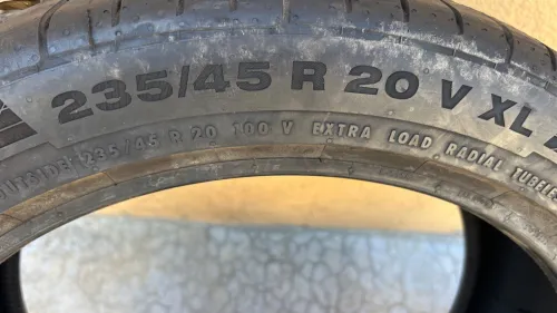 235/45/20
