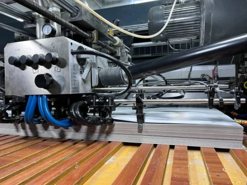 Machine d'impression sur les feuilles métaliques