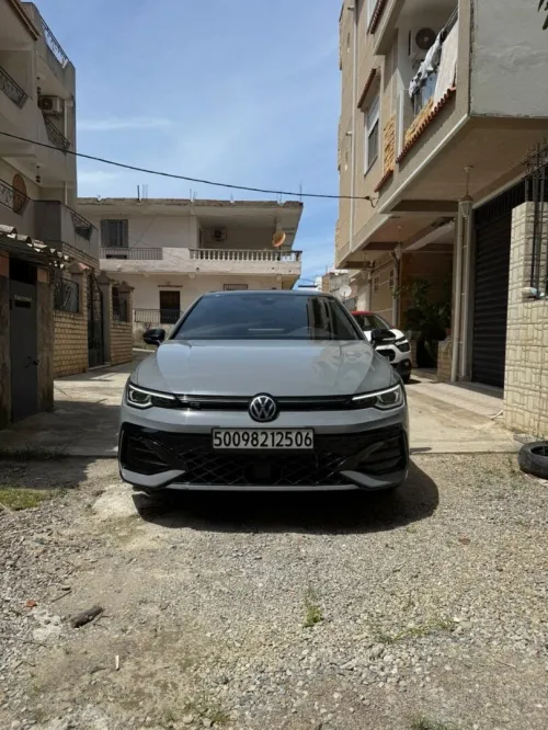 Volkswagen Golf 8 2025 R-Line Facelift 