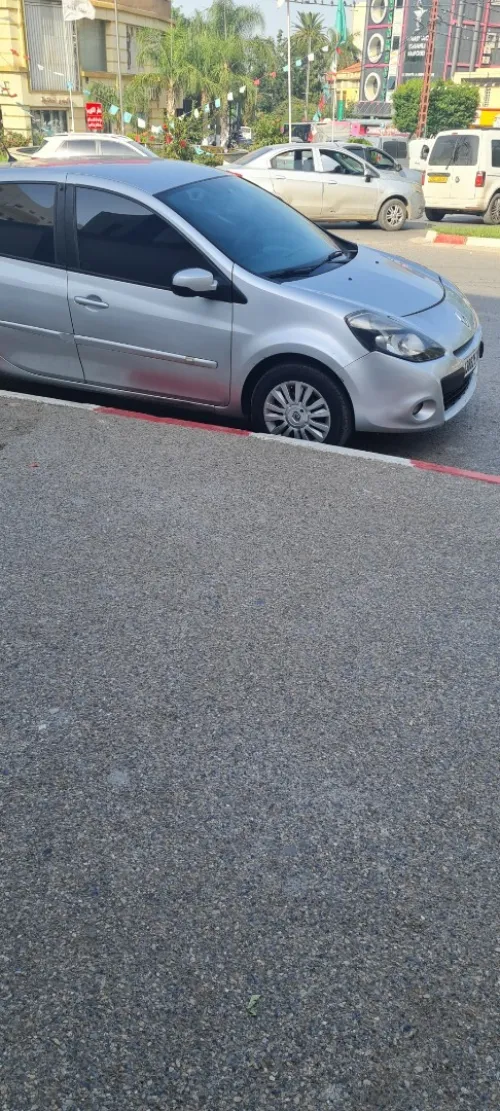 Renault Clio 3 2010 Exception