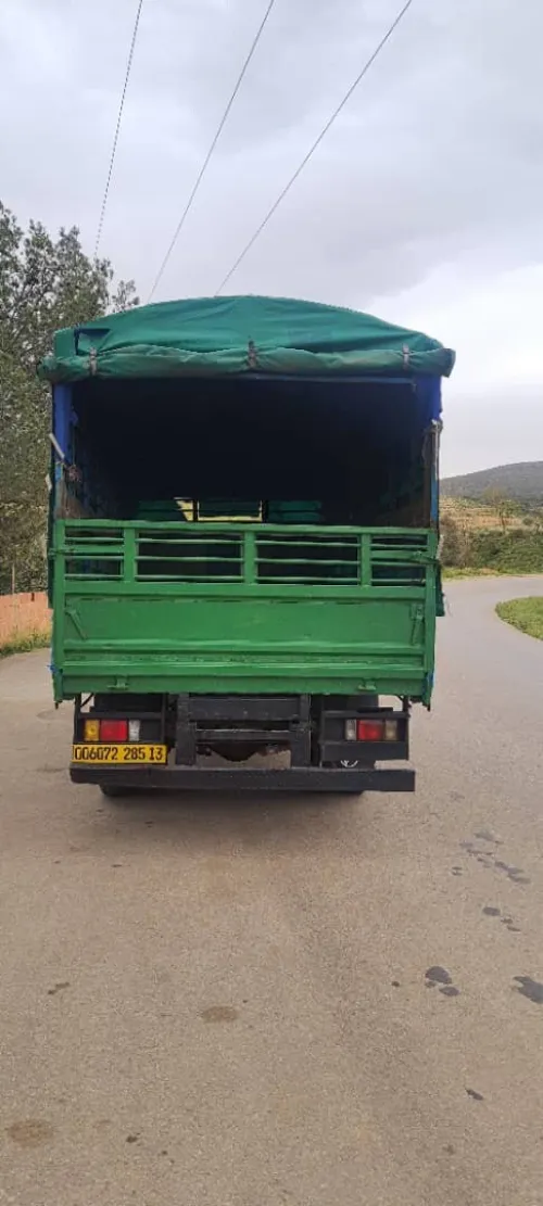 Isuzu NPR 1985