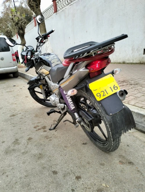 YAMAHA YBR 