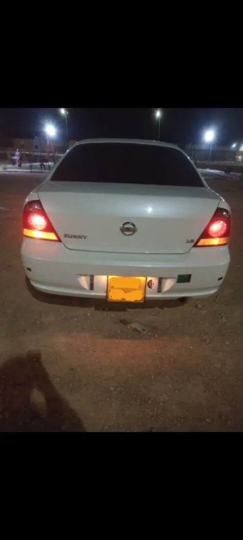 Nissan Sunny 2011 B 10