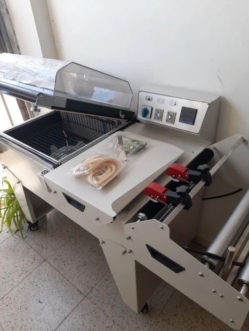 Cellophaneuse a cloche DFM 450