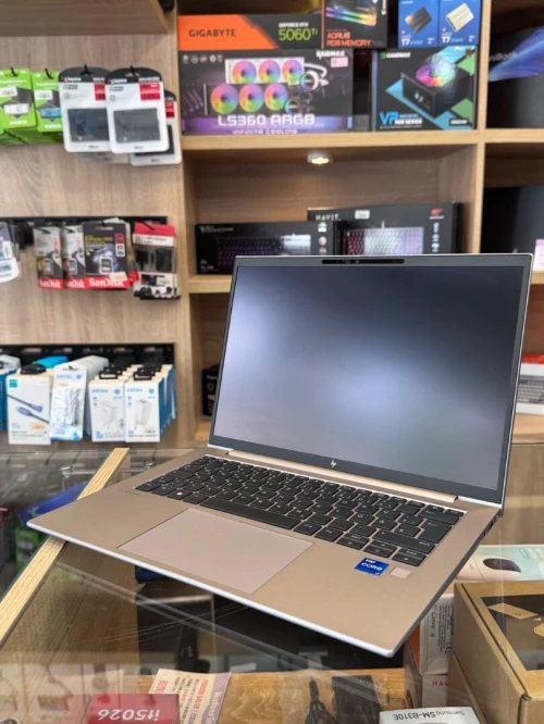 HP ZBOOK FIRE FLY 14 G10 i7-1355U 16GB 512GB SSD 14" FHD