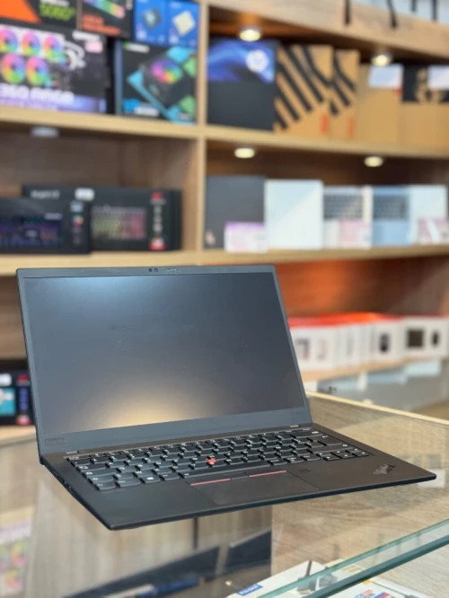 LENOVO THINKPAD X1 CARBON i5-10210U 8GB 256GB ÉCRAN 14" FHD