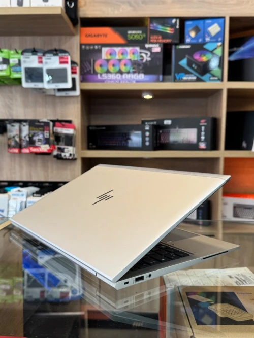 HP ELITEBOOK 850 G8 i5-1135G7 8GB 256GB ÉCRAN 15" FHD