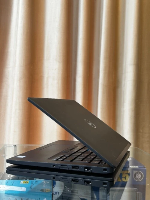 DELL LATITUDE 7490 i7-8650U 8GB 256GB ÉCRAN 14"FHD