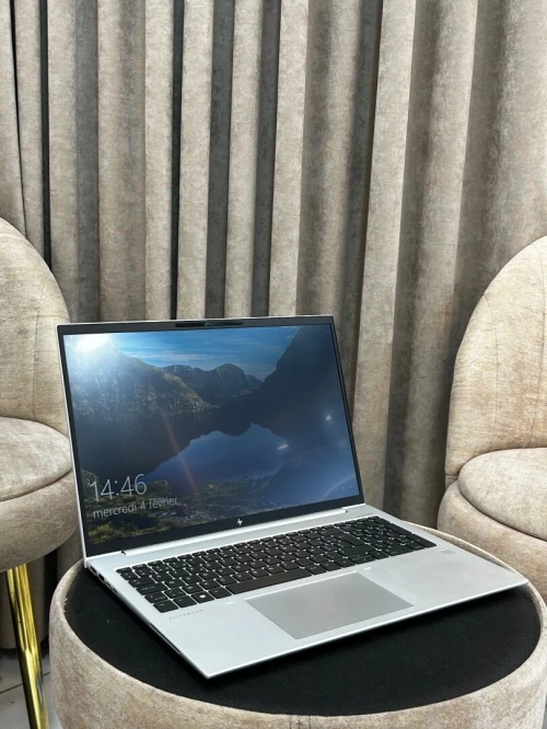 HP ELITEBOOK 860 G10 i7-1370P 32GB  512GB ÉCRAN 16" FHD