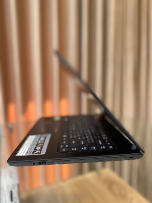 ACER ASPIRE E5-475G i5 7EME 16GB 256GB GEFORCE 940MX 2GB 14" FHD 