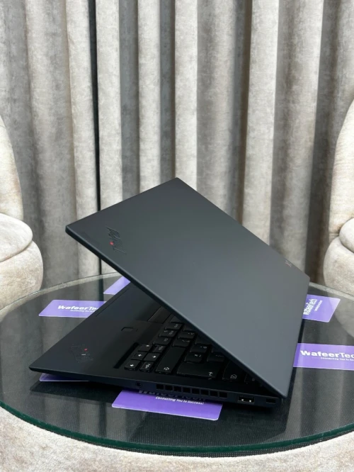 LENOVO X1 CARBON i5-8250U 8GB 256GB ÉCRAN 14"FHD