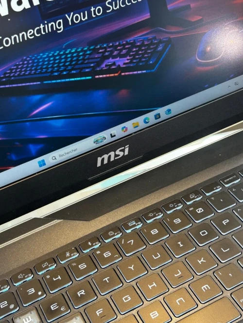 LAPTOP MSI CYBORG 15 I7-13620H 32G 1TB SSD RTX 4060 8G 15' FHD